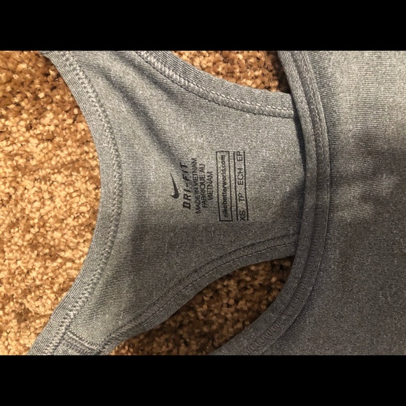 Nike Sports bra - Picture 2 of 2